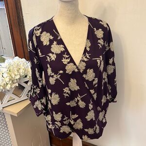 west kei purple floral hi low blouse Size XS EUC